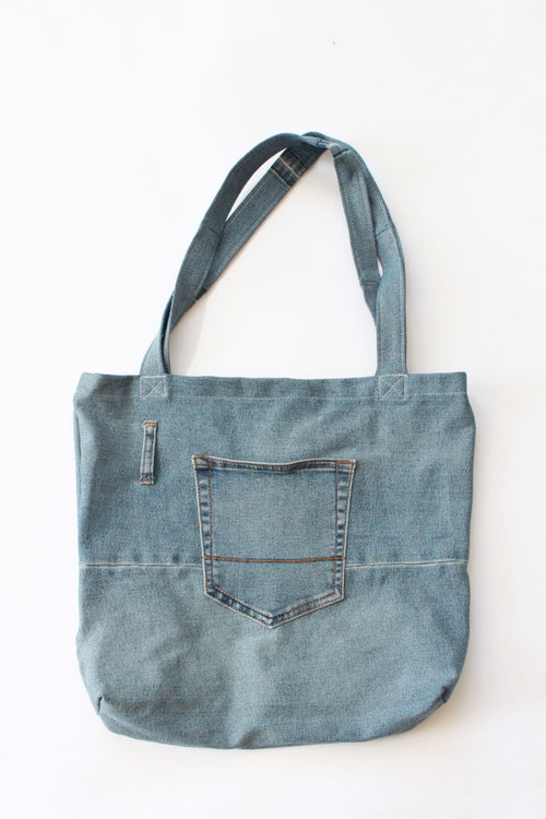 Medium Wash Signature Tote